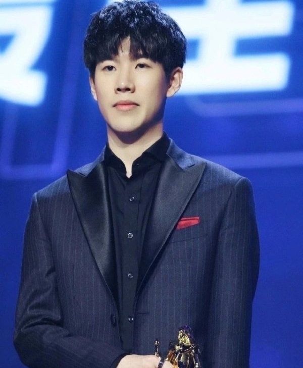 LGD英雄联盟分部：打野选手shad0w离队成为自由人