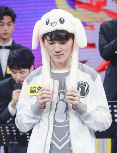 【预测】2020KPL秋季赛10.21赛程，成都AG超玩会 vs VG；武汉eStarPro vs 重庆QGhappy